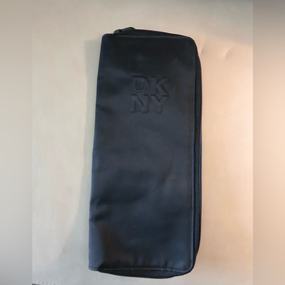 DKNY Men's Black accessory bag. Great for ties